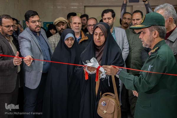 افتتاحیه نمایشگاه پنجمین جشنواره دو سالانه عکس نور