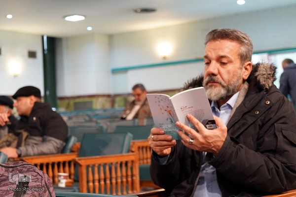 مراسم رونمایی کتاب «همه چیز روبه‌راه است؛ ممنونم»