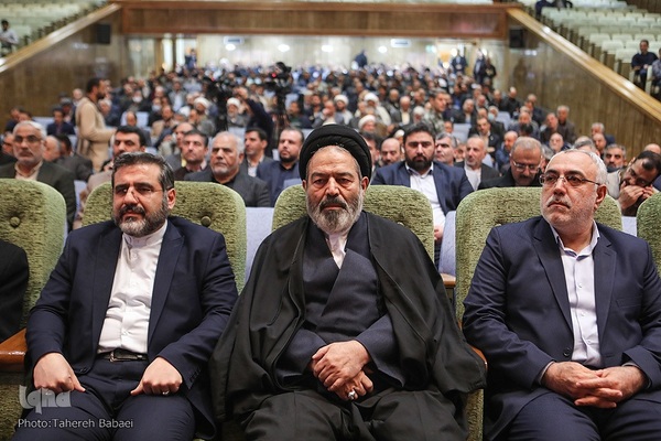 مراسم تودیع و معارفه رؤسای سابق و جدید سازمان حج و زیارت