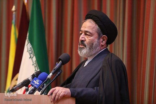 مراسم تودیع و معارفه رؤسای سابق و جدید سازمان حج و زیارت