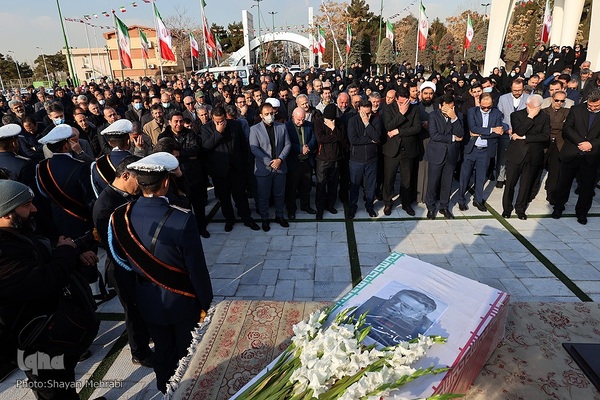 مراسم تشییع پیکر مرحوم اسماعیل احمدی، مدیر کل حوزه وزارتی وزارت ورزش و جوانان