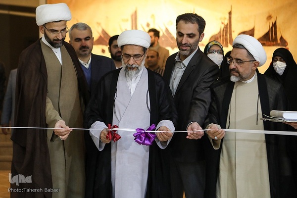 آئین افتتاحیه نمایشگاه هنرهای تجسمی نور در موزه ملی قرآن کریم