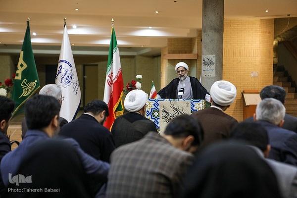 آئین افتتاحیه نمایشگاه هنرهای تجسمی نور در موزه ملی قرآن کریم