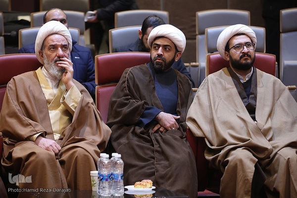 آیین رونمایی از کتاب «مو به مو»