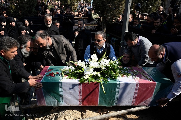 مراسم تشییع و خاکسپاری پیکر آتش نشان شهید «قریب رضا دارابی»