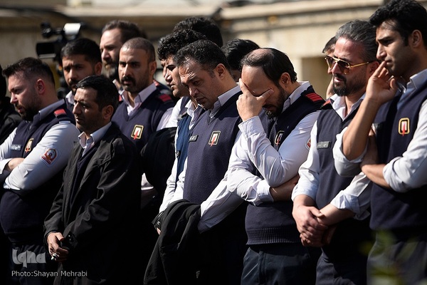 مراسم تشییع و خاکسپاری پیکر آتش نشان شهید «قریب رضا دارابی»