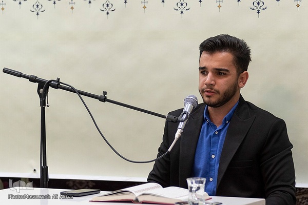 محفل انس با قرآن کریم در مسجد جامع حضرت ابوالفضل علیه السلام کرج