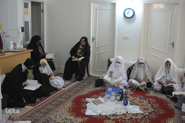 جلسه خانگی قرآن در بیرجند خراسان جنوبی