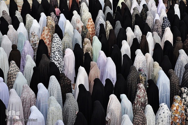 اقامه نماز عید فطر در زیارتگاه شهید مدرس(ره) کاشمر