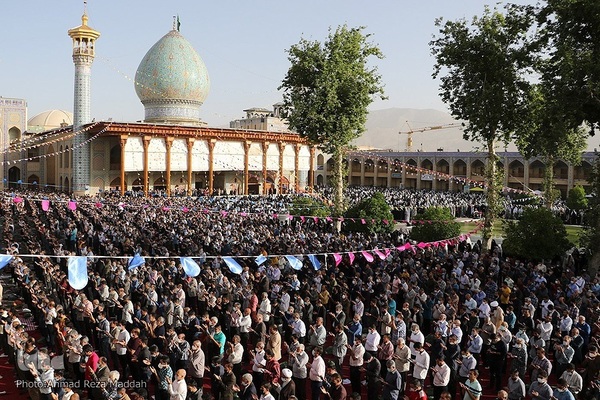 نماز عید سعید فطر در حرم شاهچراغ (ع) شیراز