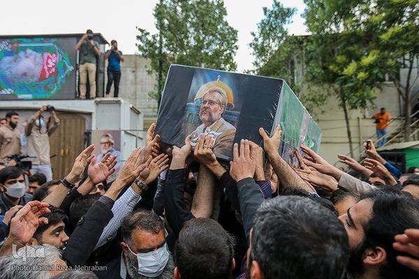 تشییع پیکر مرحوم نادر مرحوم طالب زاده، هنرمند انقلابی