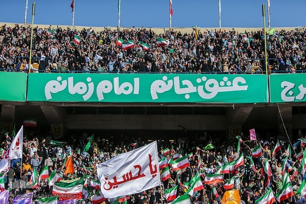 اجتماع خانوادگی «سلام فرمانده» در ورزشگاه آزادی