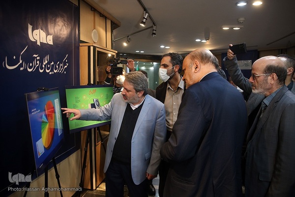 بازدید علیرضا منادی سفیدان، رئیس کمیسیون آموزش و تحقیقات مجلس از نمایشگاه «جهاددانشگاهی؛ الگوی ایرانی ـ اسلامی پیشرفت دانش‌بنیان» 