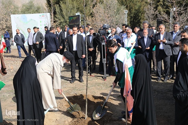 نکوداشت روز درخت‌کاری با حضور رئیس جمهور