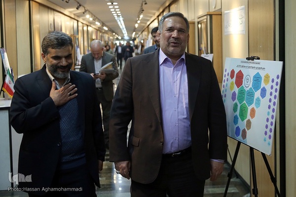 سومین روز نمایشگاه دستاوردهای جهاددانشگاهی در محل نمایشگاه دائمی خانه ملت در مجلس شورای اسلامی