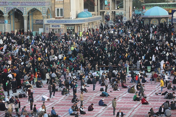 مسجد مقدس جمکران در شب نیمه شعبان