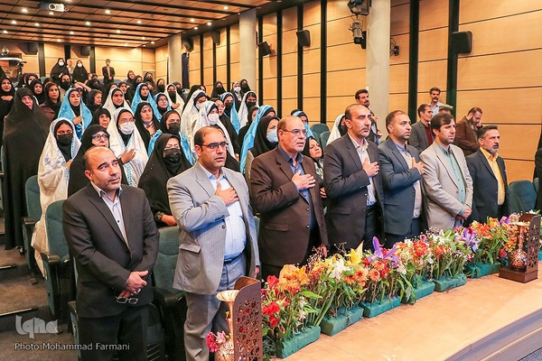 مراسم اختتامیه نمایشگاه هنرهای تجسمی هنرمندان شاهد و ایثارگر منطقه ۴ کشور