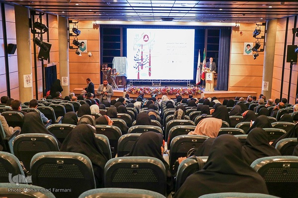 مراسم اختتامیه نمایشگاه هنرهای تجسمی هنرمندان شاهد و ایثارگر منطقه ۴ کشور