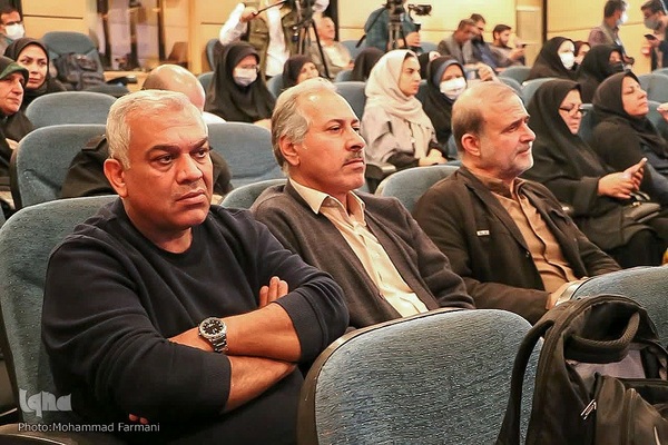 مراسم اختتامیه نمایشگاه هنرهای تجسمی هنرمندان شاهد و ایثارگر منطقه ۴ کشور