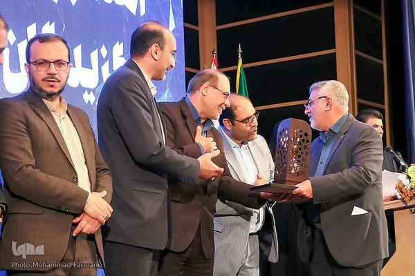 مراسم اختتامیه نمایشگاه هنرهای تجسمی هنرمندان شاهد و ایثارگر منطقه ۴ کشور