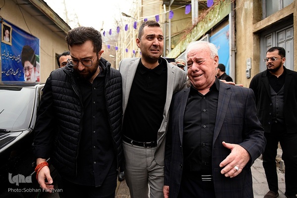 مراسم تشییع پیکر مرحوم حسن غفوری‌فرد در حسینیه جماران