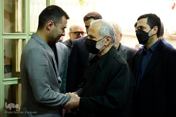 مراسم تشییع پیکر مرحوم حسن غفوری‌فرد در حسینیه جماران