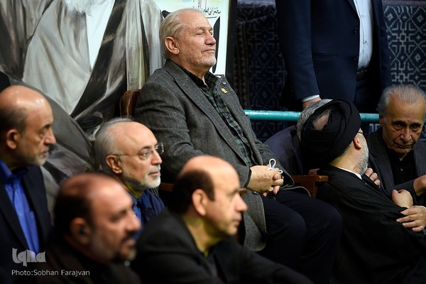 مراسم تشییع پیکر مرحوم حسن غفوری‌فرد در حسینیه جماران