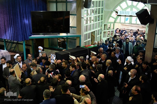 مراسم تشییع پیکر مرحوم حسن غفوری‌فرد در حسینیه جماران