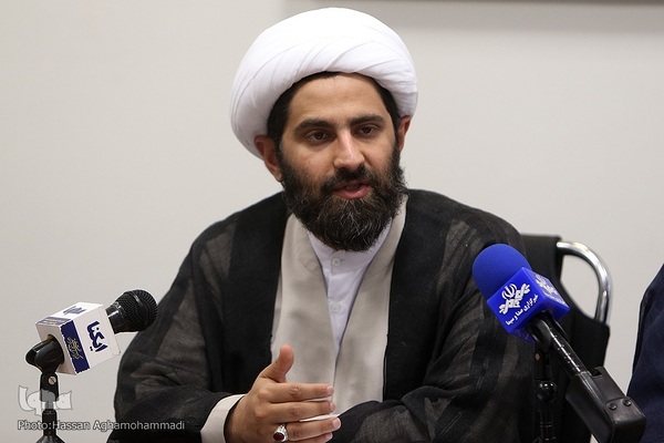 حجت الاسلام والمسلمین علی تقی‌زاده، رئیس سازمان دارالقرآن الکریم