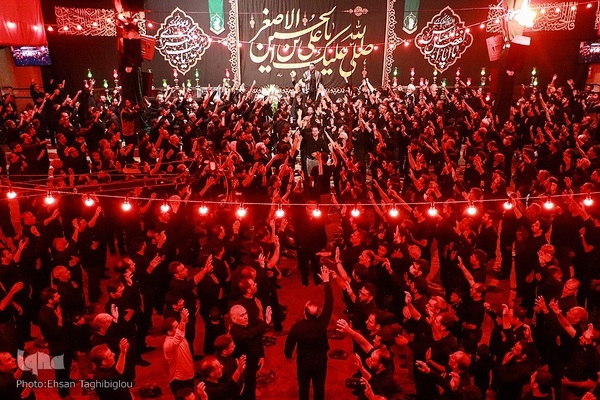 عزاداری شب هشتم محرم در زنجان‎‎