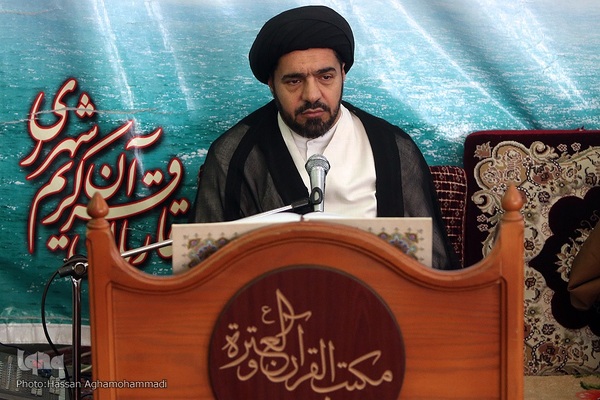  حجت‌الاسلام والمسلمین موسوی‌درچه‌ای، مدیر مکتب قرآن و عترت شهر ری