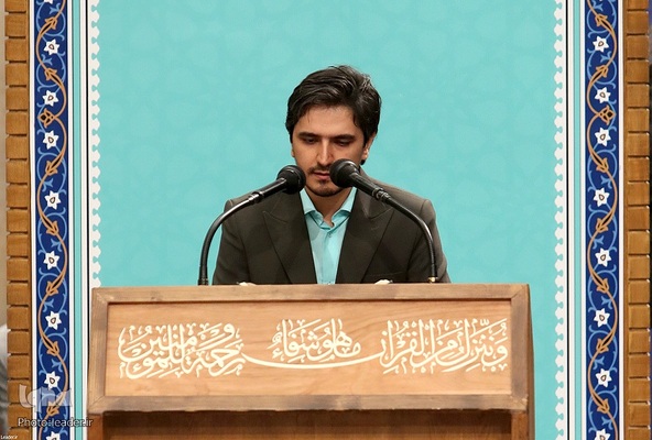 محفل نورانی انس با قرآن کریم با حضور حضرت آیت‌الله العظمی خامنه‌ای، رهبر انقلاب اسلامی