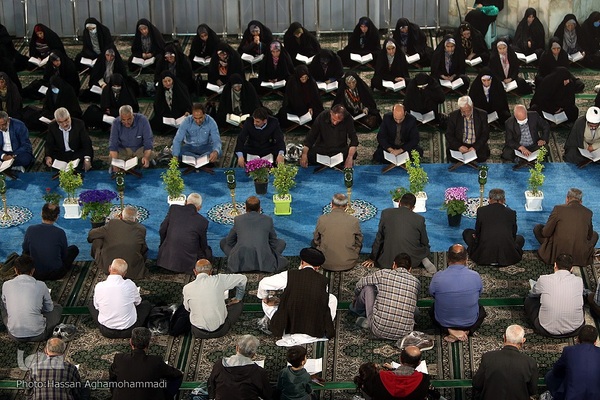 مراسم جزء خوانی قرآن کریم در مصلی امام علی(ع) حرم مطهر حضرت عبدالعظیم حسنی (ع)