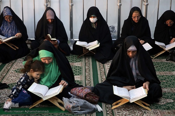 مراسم جزء خوانی قرآن کریم در مصلی امام علی(ع) حرم مطهر حضرت عبدالعظیم حسنی (ع)