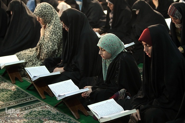 مراسم جزء خوانی قرآن کریم در مصلی امام علی(ع) حرم مطهر حضرت عبدالعظیم حسنی (ع)