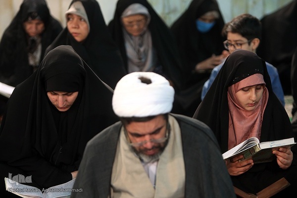 مراسم جزء خوانی قرآن کریم در مصلی امام علی(ع) حرم مطهر حضرت عبدالعظیم حسنی (ع)