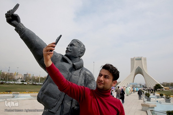 برج آزادی میزبان مسافران نوروزی