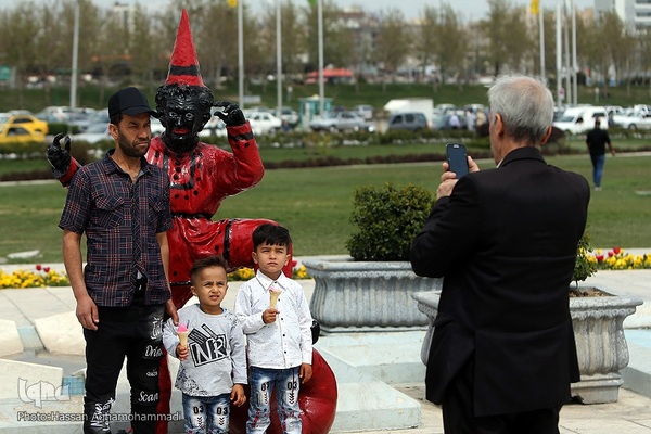 برج آزادی میزبان مسافران نوروزی