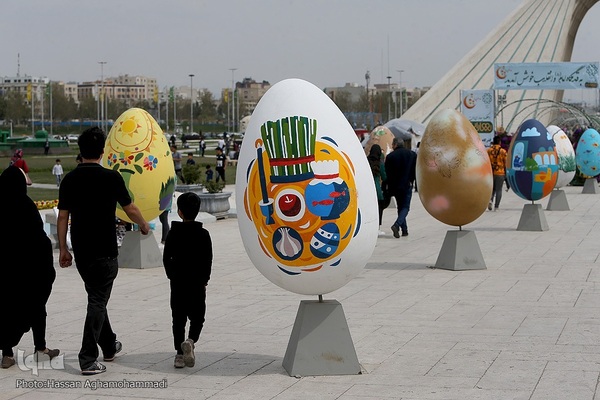 برج آزادی میزبان مسافران نوروزی