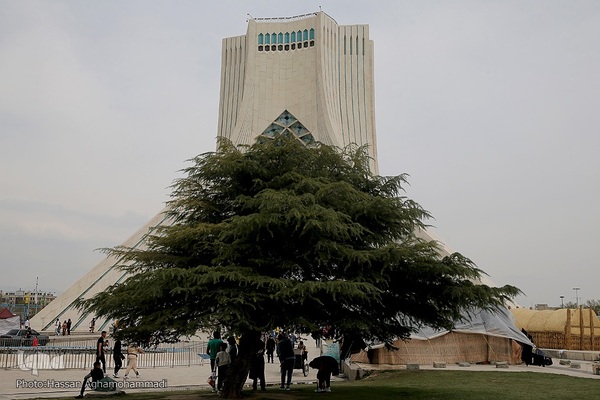 برج آزادی میزبان مسافران نوروزی