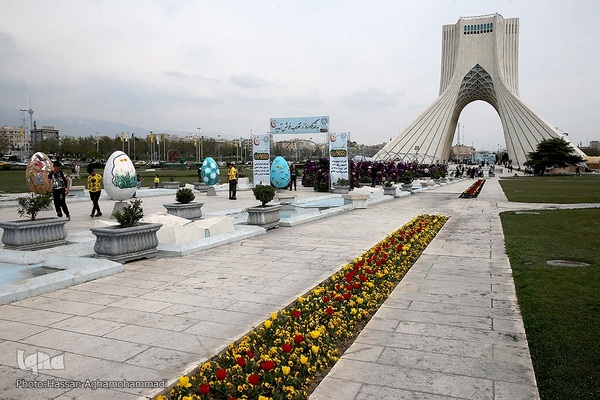 برج آزادی میزبان مسافران نوروزی