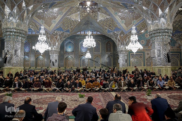 جزءخوانی قرآن کریم در آستان رضوی