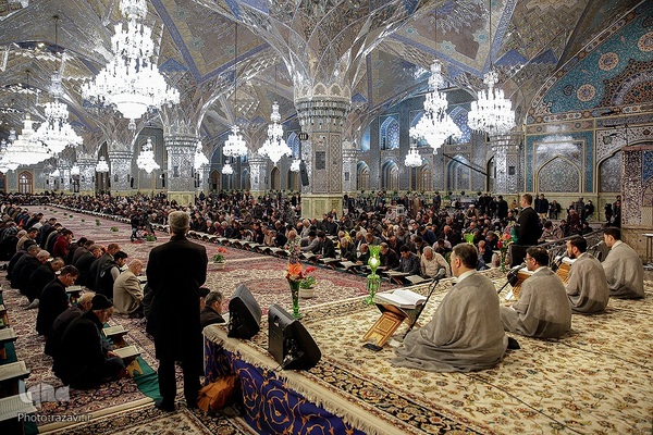 جزءخوانی قرآن کریم در آستان رضوی