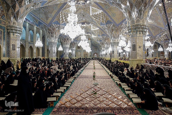 جزءخوانی قرآن کریم در آستان رضوی