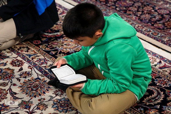 جزءخوانی قرآن کریم در آستان رضوی