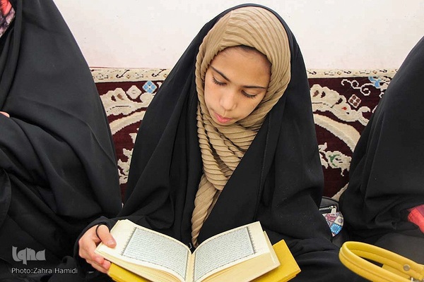 محفل جزء خوانی قرآن کریم در امامزادگان باقریه بیرجند