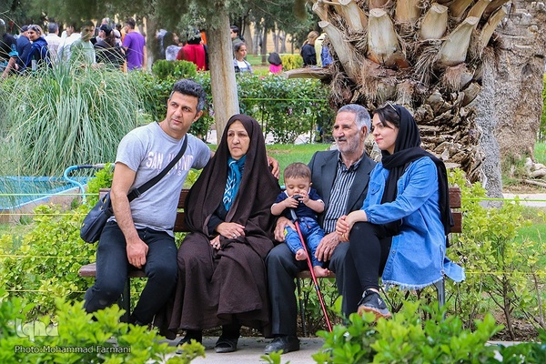 مسافران نوروزی در حافظ