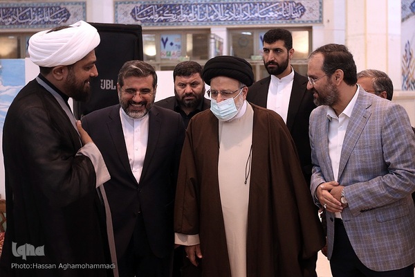 بازدید حجت‌الاسلام والمسلمین سیدابراهیم رئیسی، رئیس‌جمهور از سی‌اُمین نمایشگاه بین‌المللی قرآن کریم