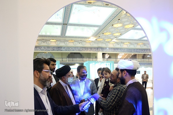 بازدید حجت‌الاسلام والمسلمین سیدابراهیم رئیسی، رئیس‌جمهور از سی‌اُمین نمایشگاه بین‌المللی قرآن کریم