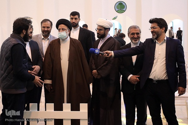 بازدید حجت‌الاسلام والمسلمین سیدابراهیم رئیسی، رئیس‌جمهور از سی‌اُمین نمایشگاه بین‌المللی قرآن کریم